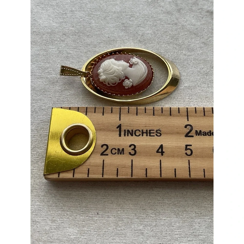 vintage gold-tone pendant white carved cameo profile Of Woman Estate Jewelry
